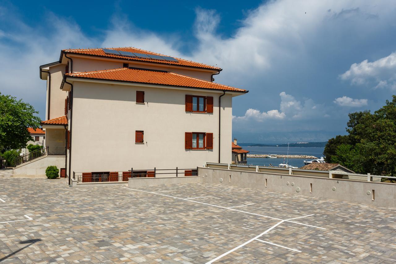 Villa Aria Malinska Buitenkant foto