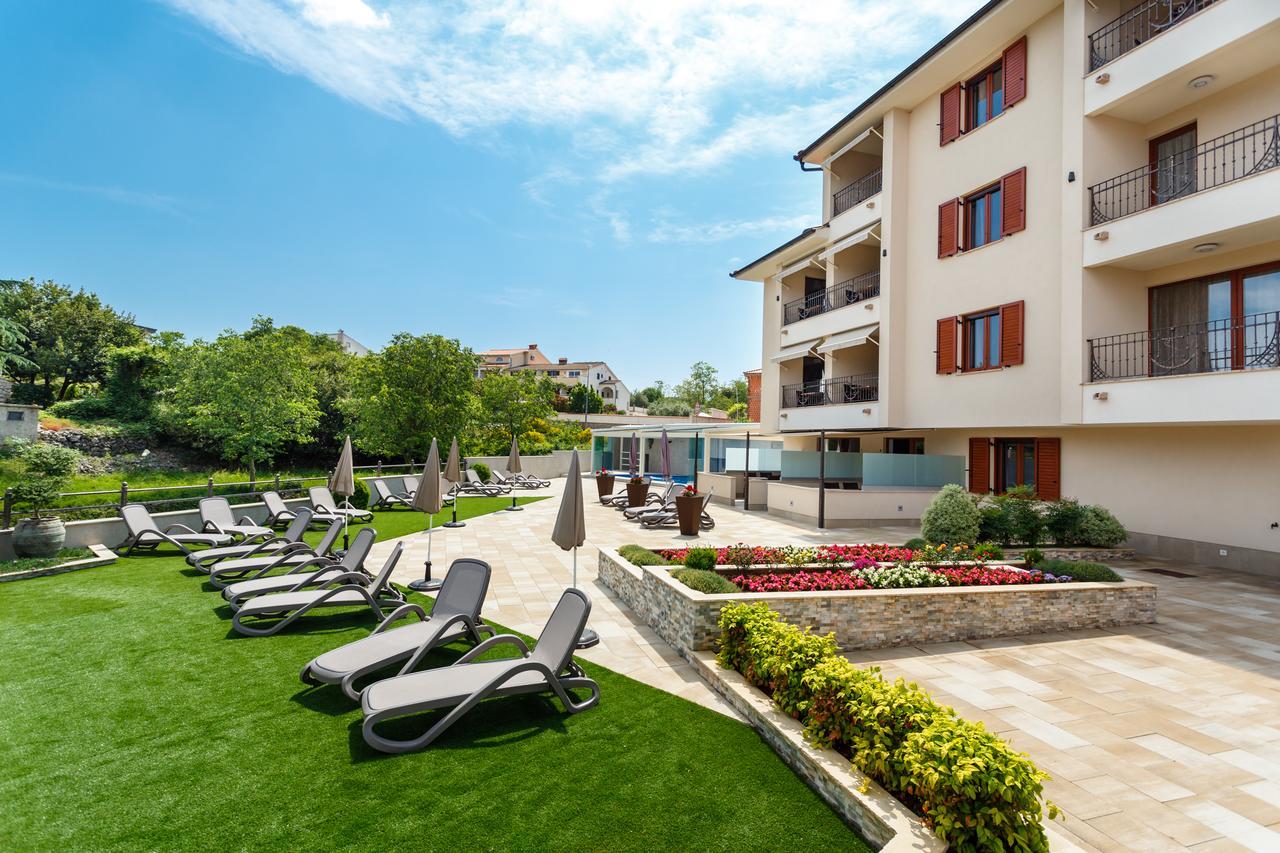 Villa Aria Malinska Buitenkant foto